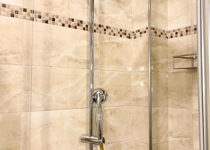 Romeasyoulike - Aura Vatican *